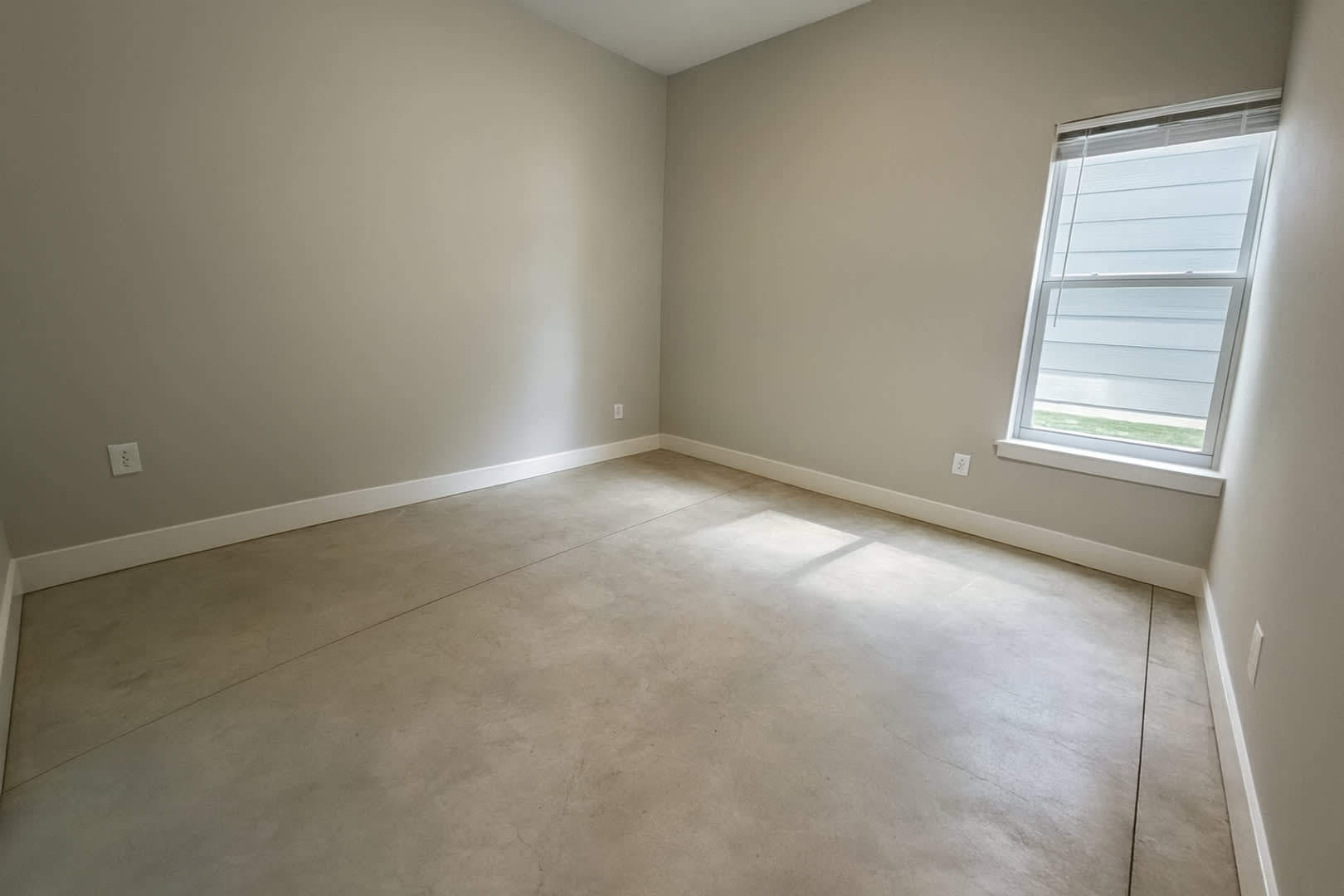 2900/02 W 55th – photo 4