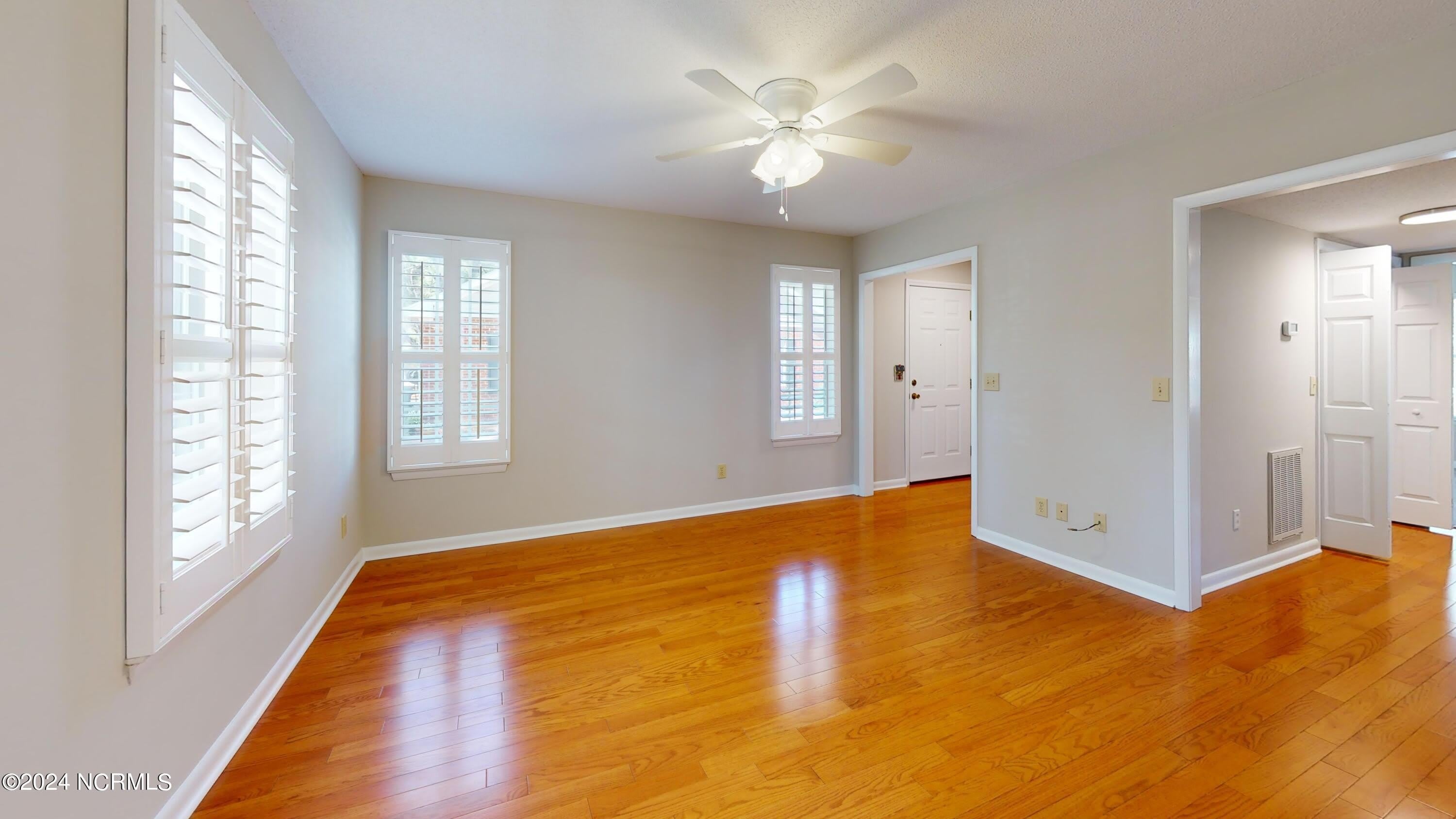727 Chancery Lane – photo 4