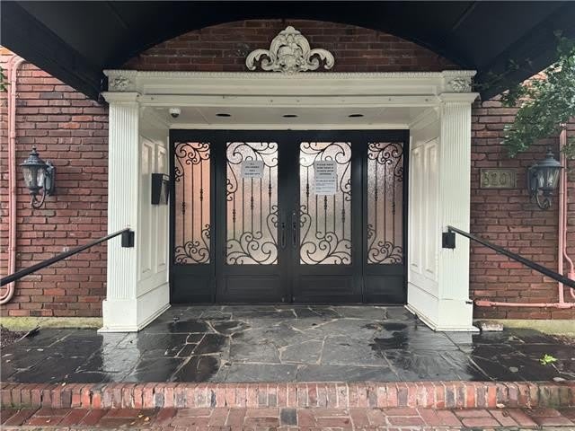 3201 Saint Charles Avenue – photo 1