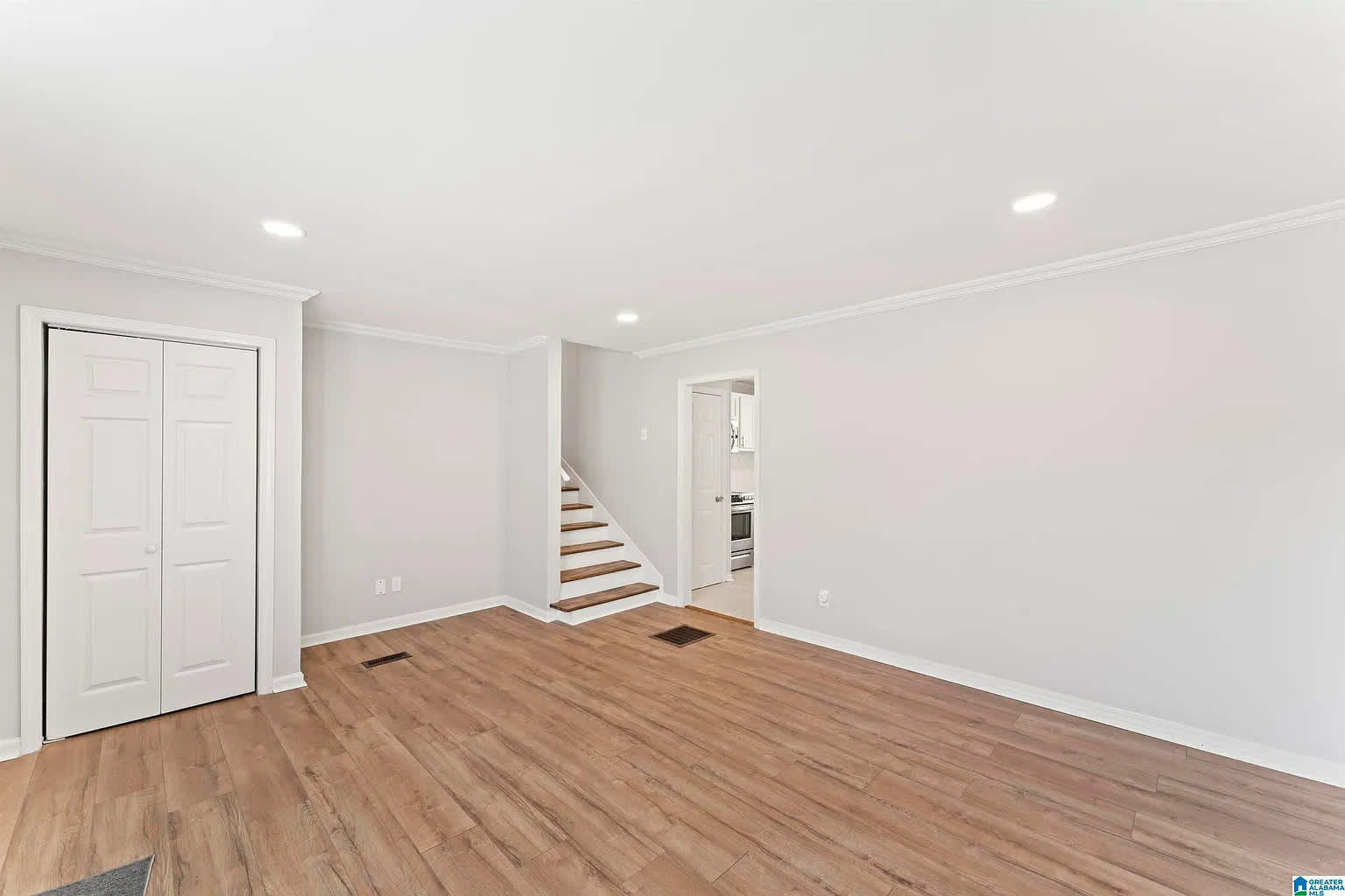 1000 Jacque Circle – photo 4