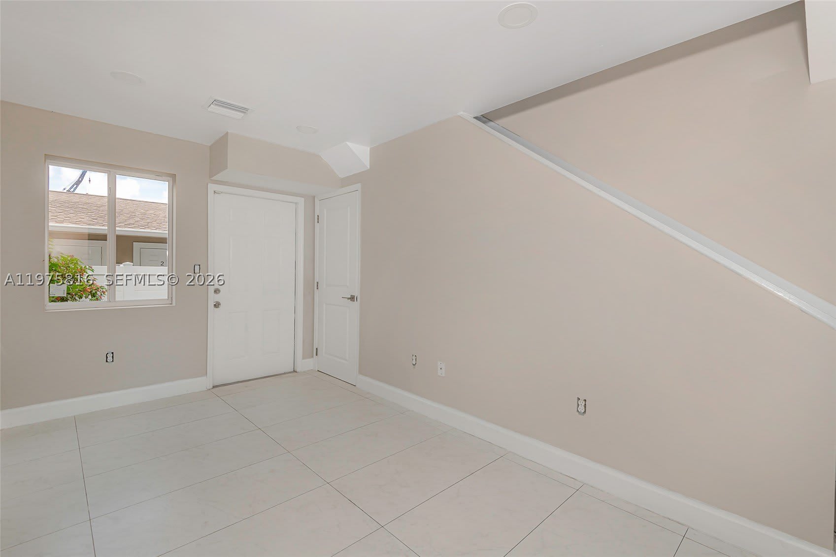 815 NW 3rd Ave – photo 4