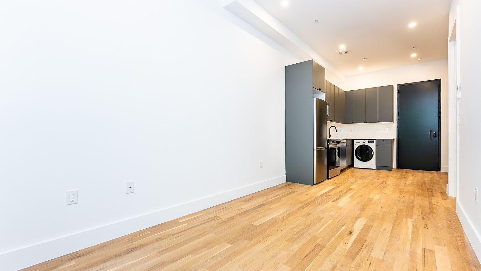 422 1/2 Gates Ave # 2F – photo 4