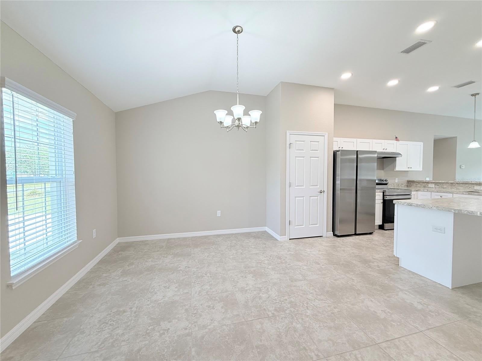 15712 SW 37TH CIRCLE – photo 3