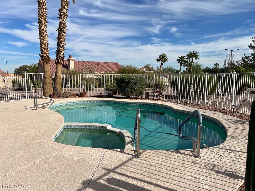 2404 Floyd Court – photo 2