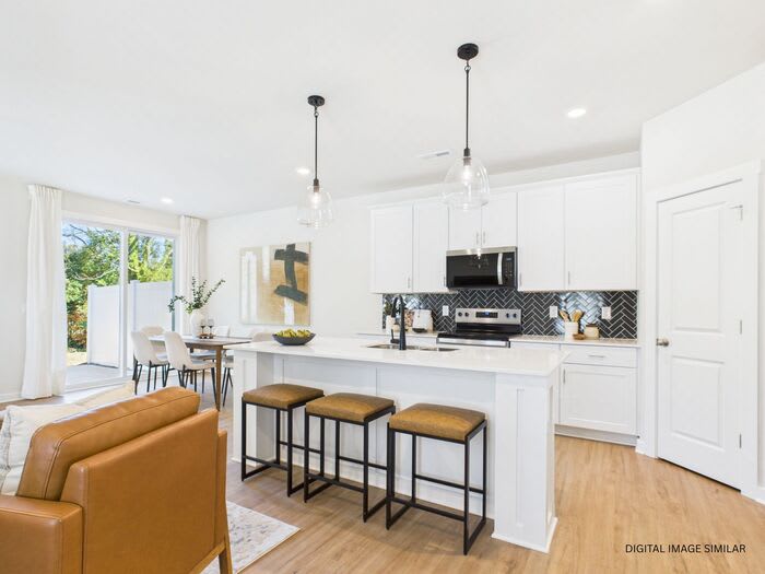 311 Kings Drive – photo 3