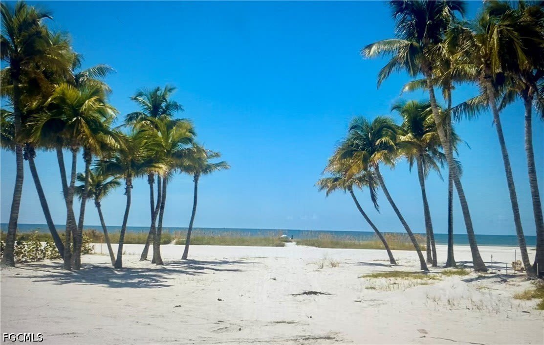 1 Avenida Carita – photo 1