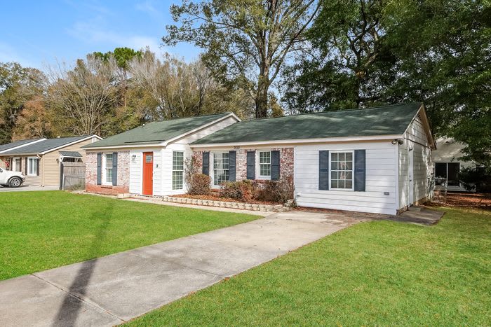 7610 Chippendale Road – photo 1