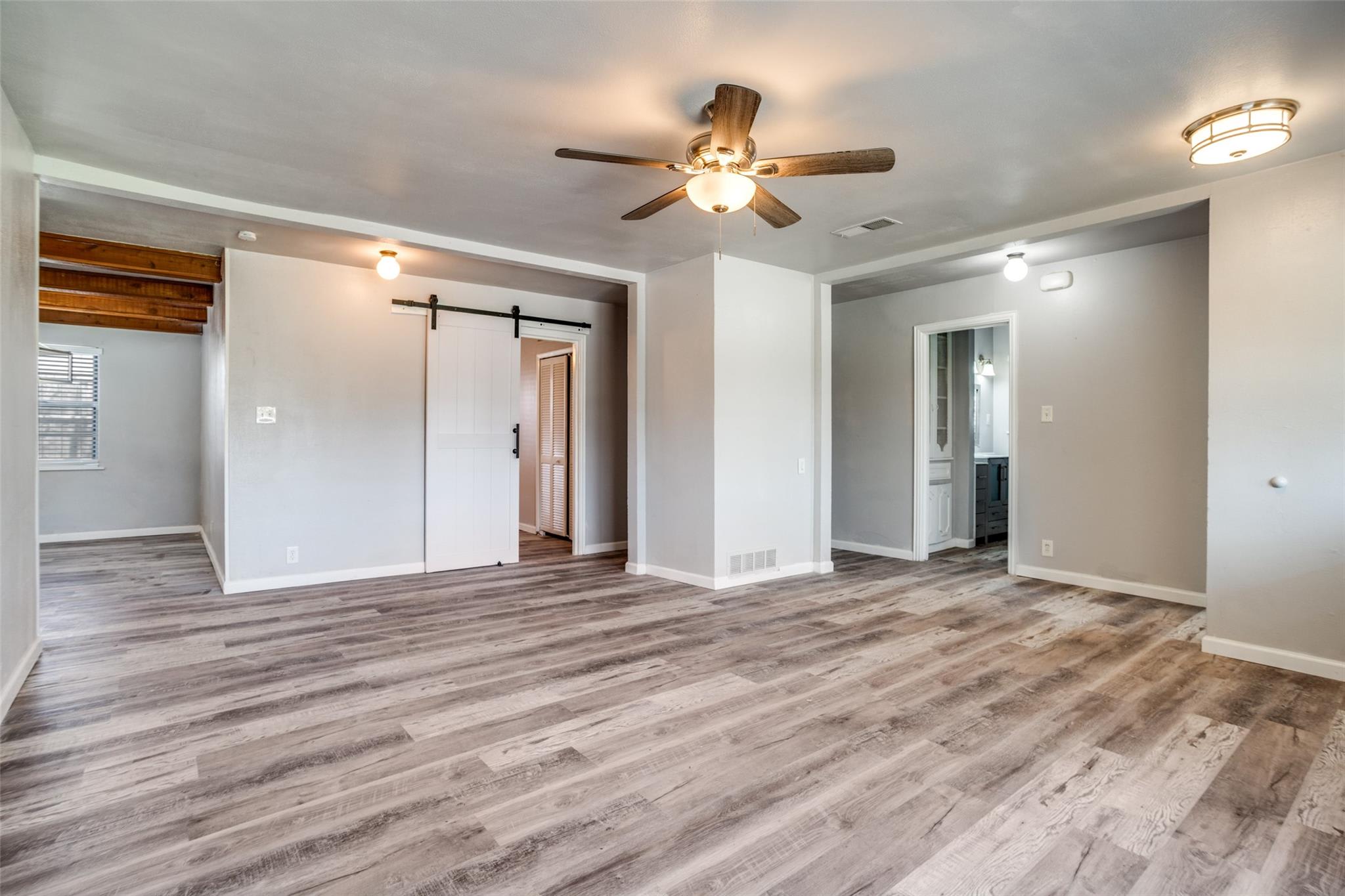 266 W Fulton St – photo 2