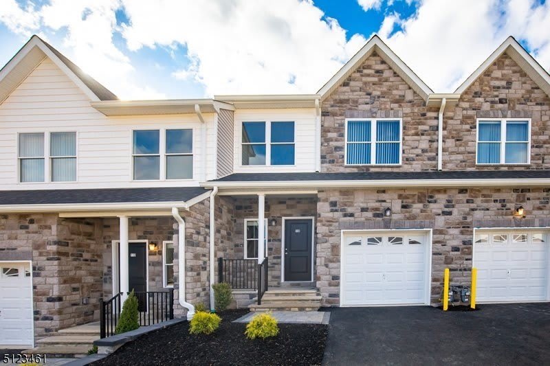 112 Arlene Ct – photo 1