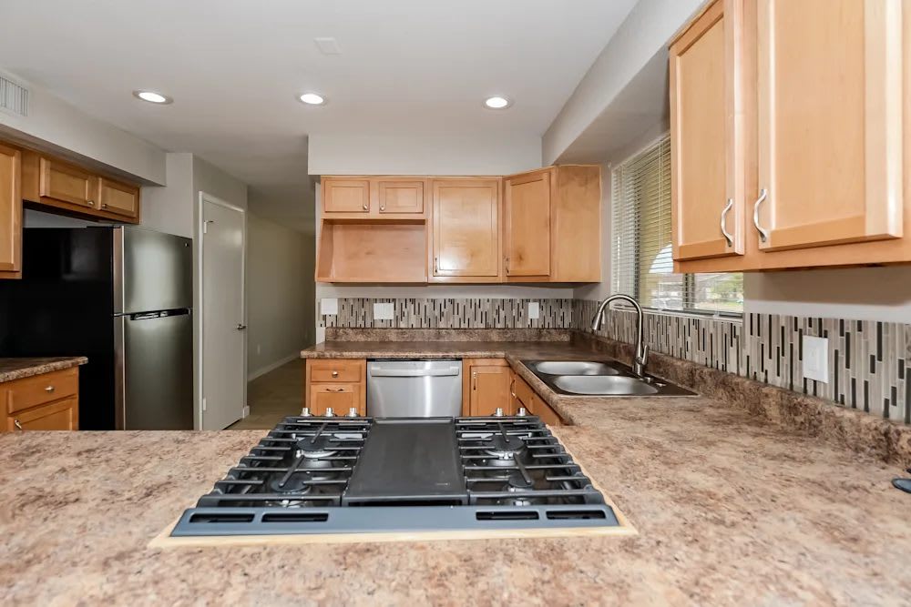 2210 N 54th Lane – photo 2
