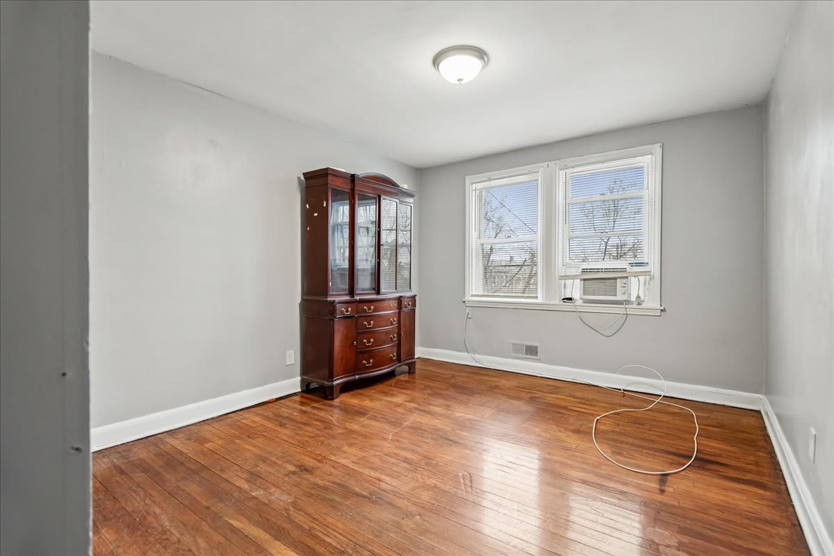 3914 Erdman Avenue – photo 5
