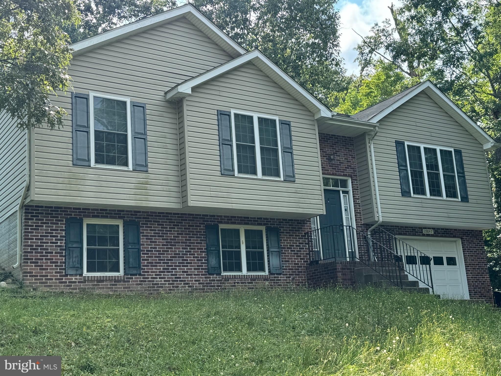 23047 GUNSTON Drive – photo 2