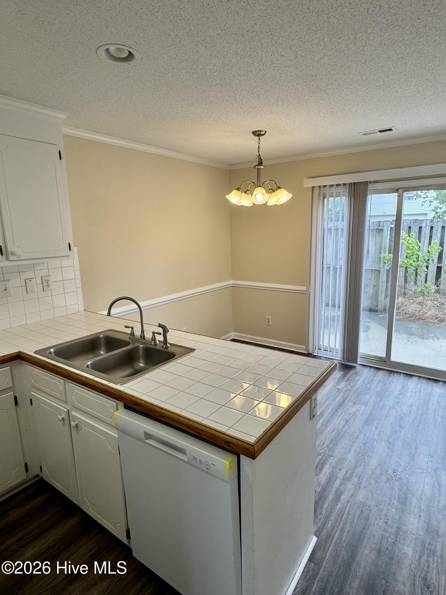 3951 Sterling Pointe Drive – photo 5