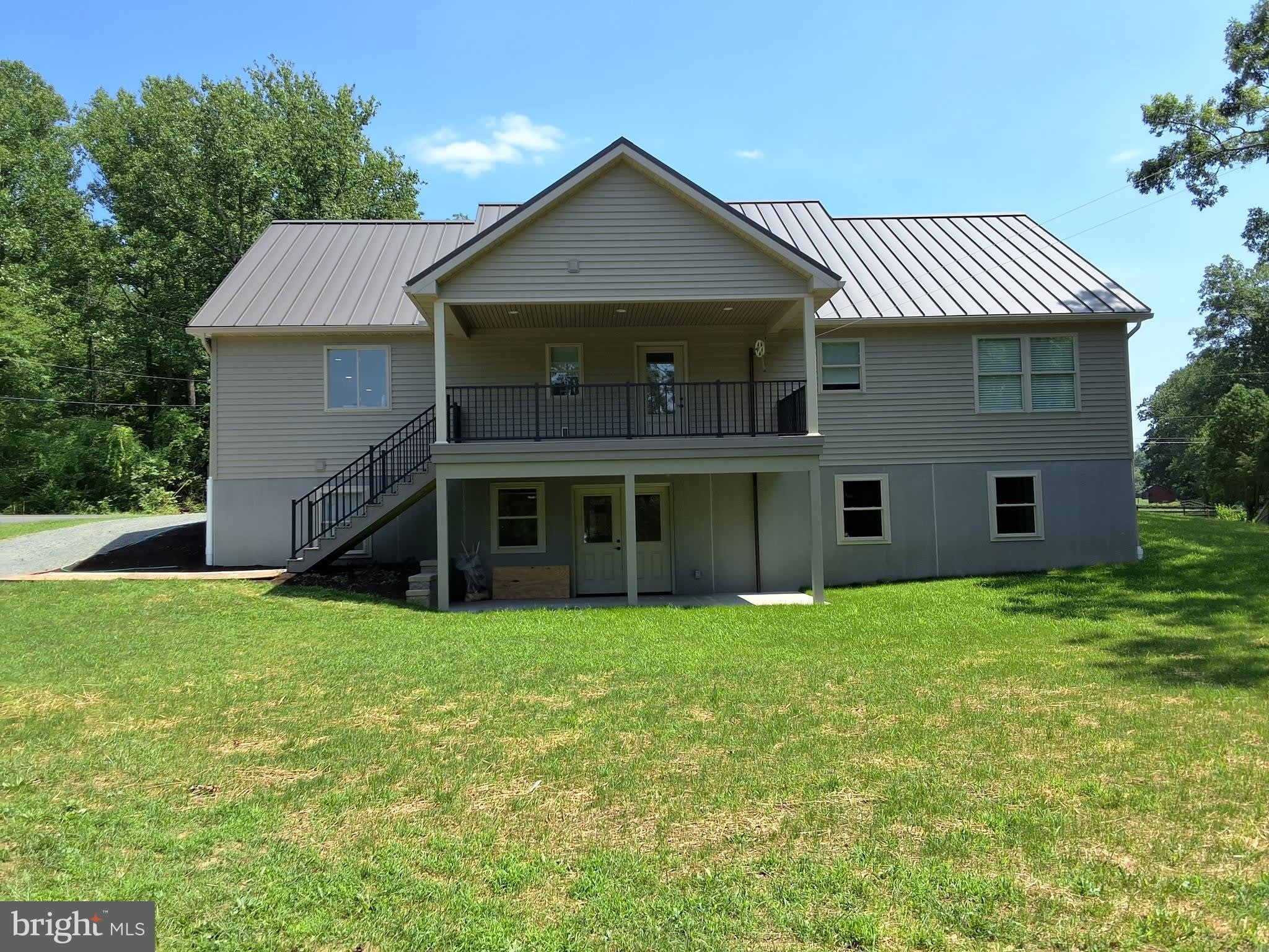 1689 READING Road – photo 2
