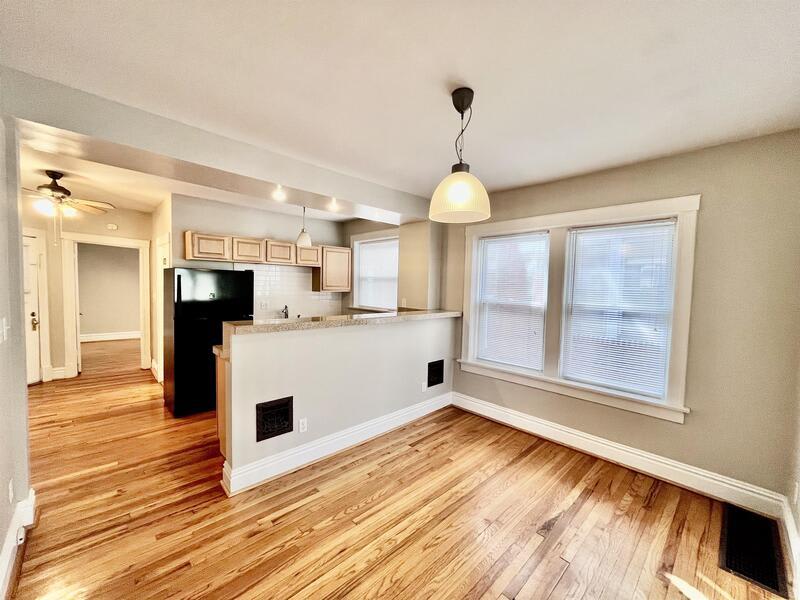1533 Mccausland Avenue – photo 1