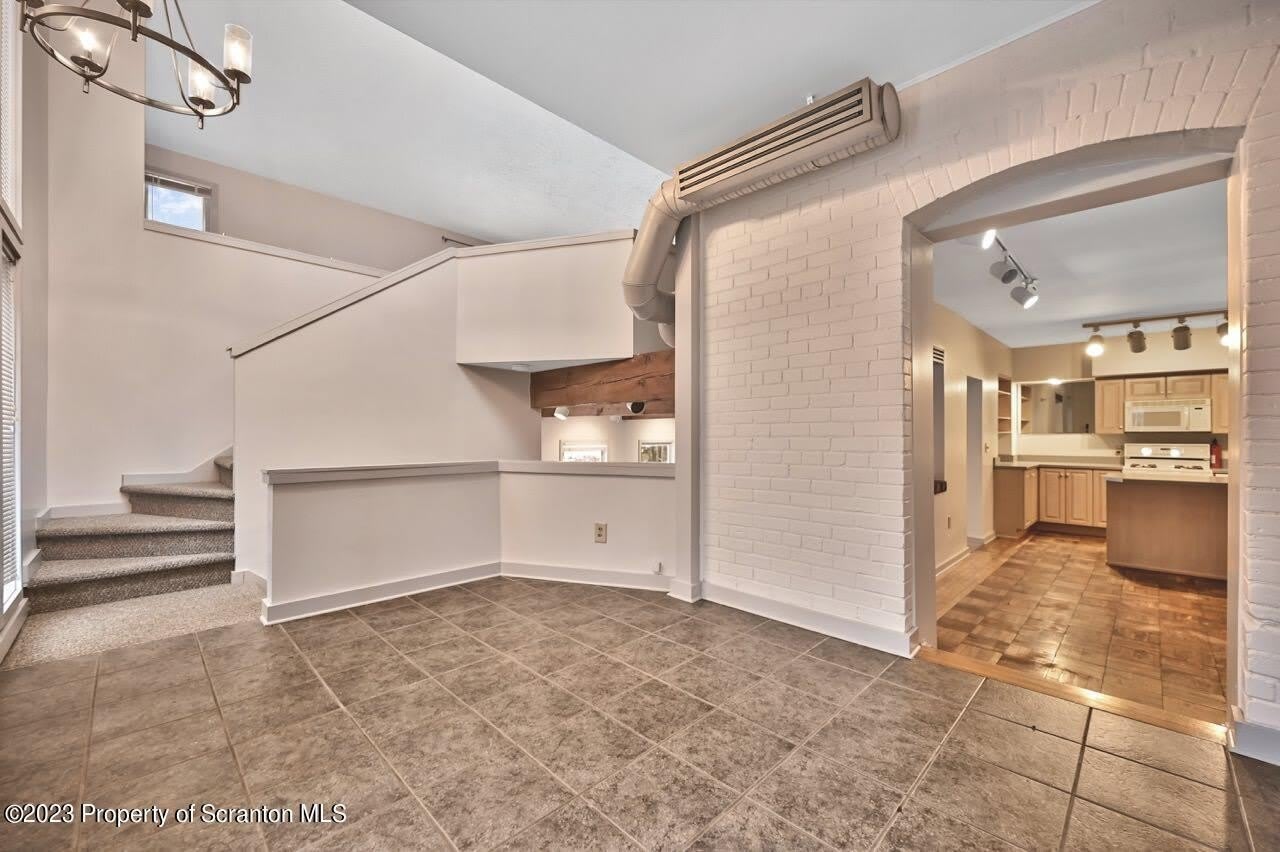 1409 Penn Avenue – photo 4