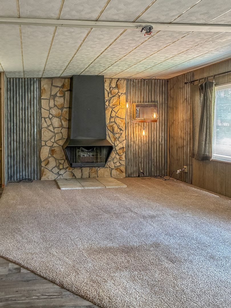Salem 2 Bedroom Home Available Now! – photo 5