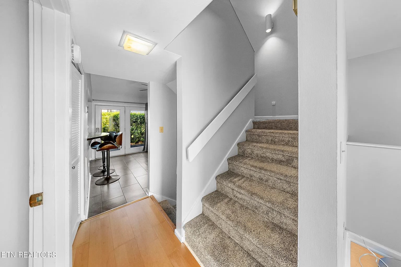 1954 Cherokee Bluff Drive – photo 4