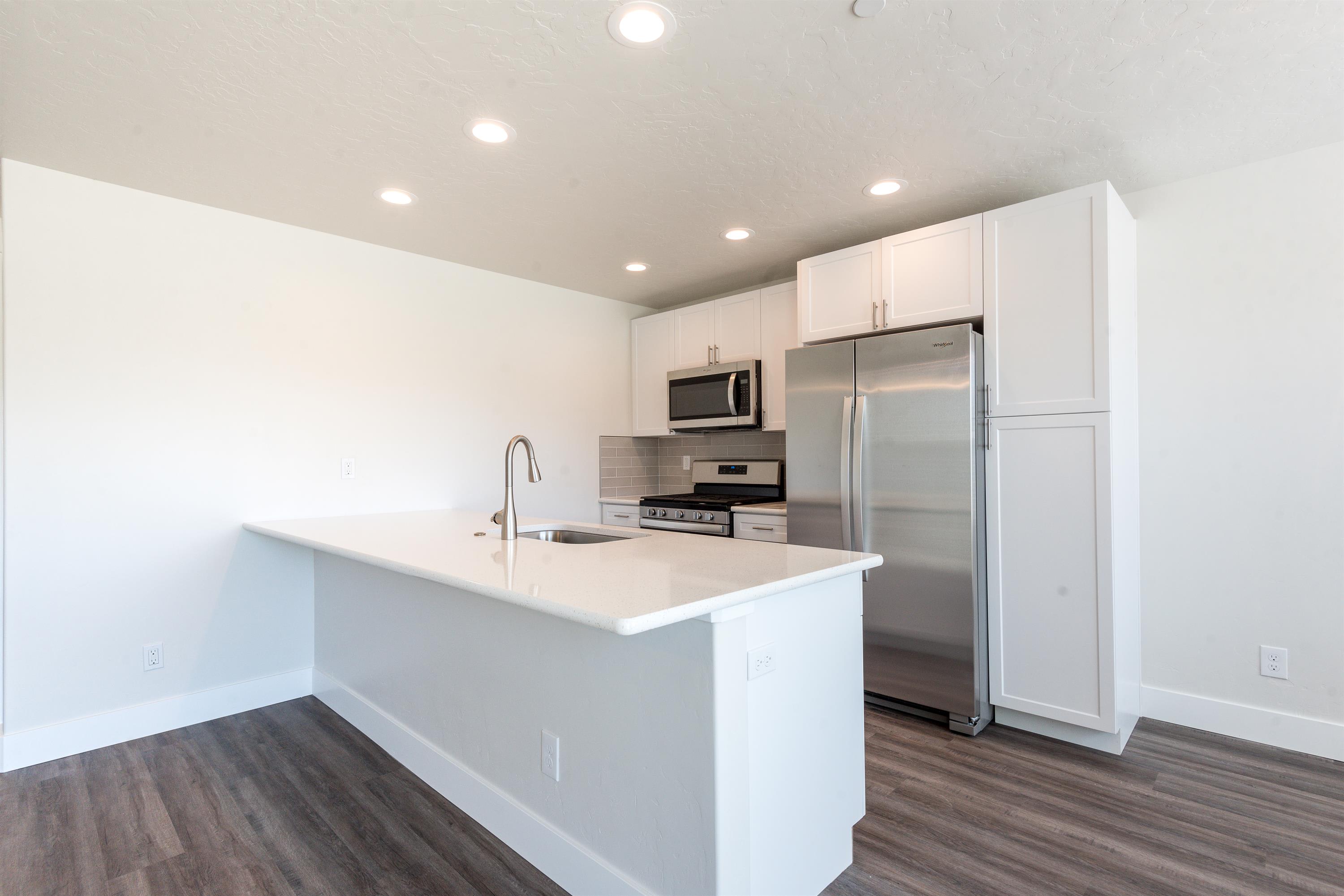 865 NW 21st Street – photo 5