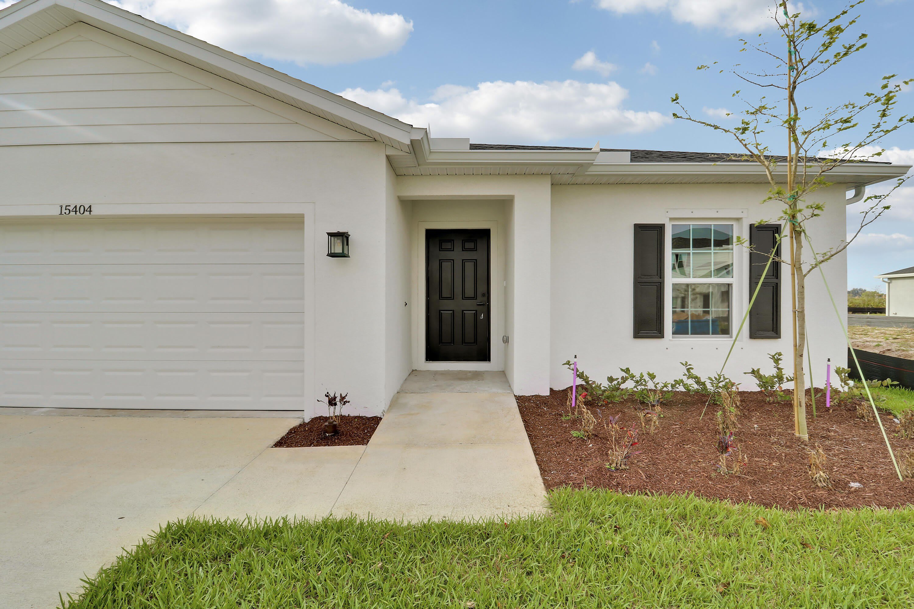 15404 SW American Street – photo 2