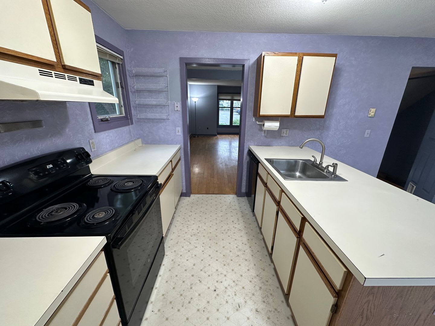 4 Bedroom Townhouse Close to Campus – Perfect for Groups! – photo 5