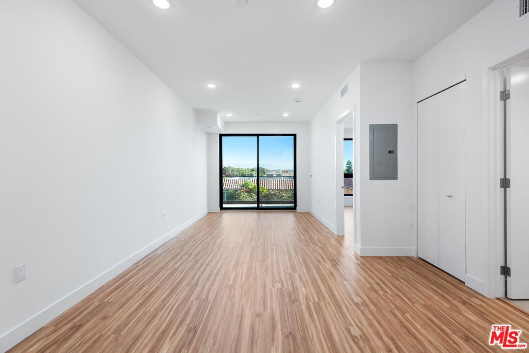 11600 National Blvd – photo 4