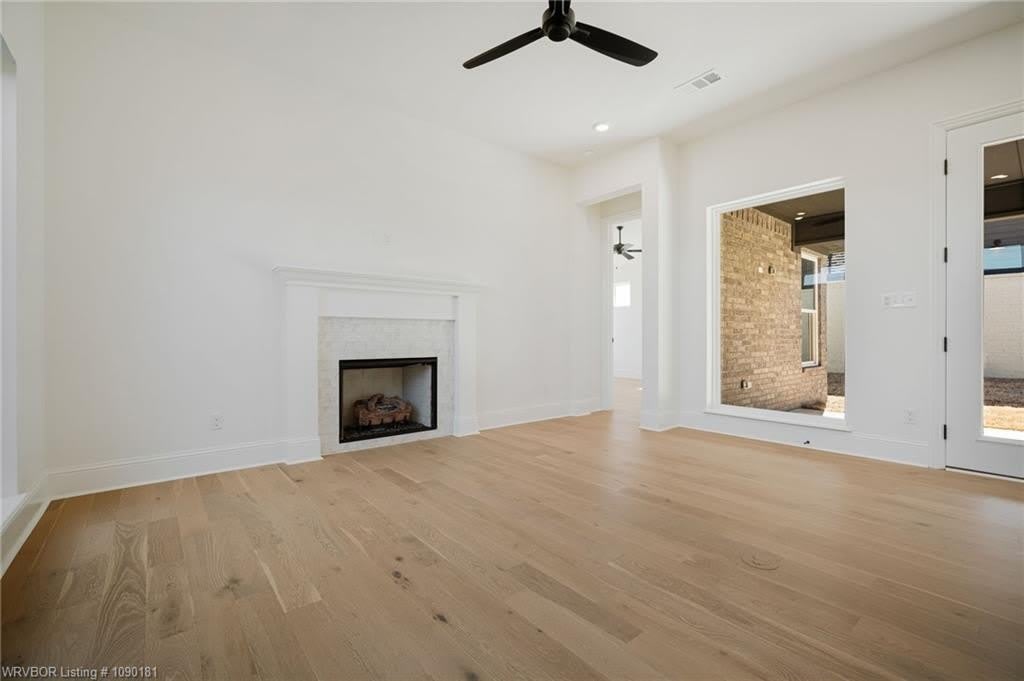 7627 Woodbine LN – photo 4