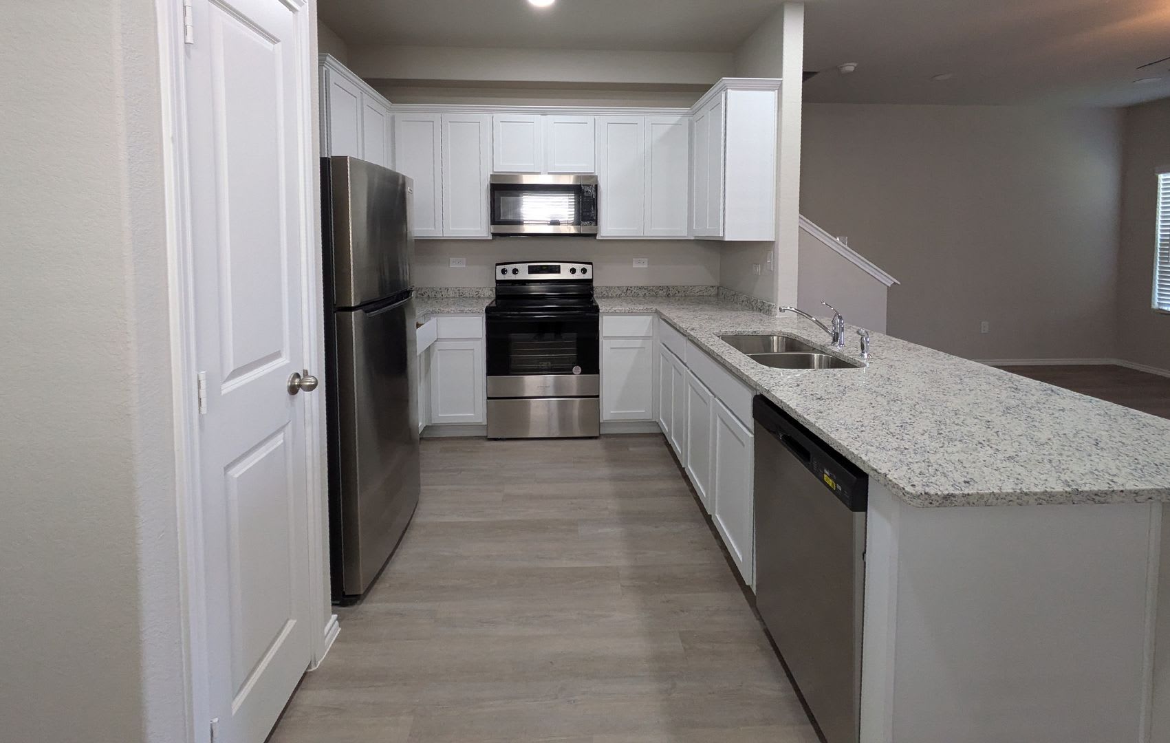 5330 Lisa Point – photo 4