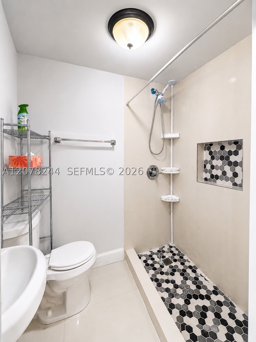 19100 Bobolink Dr – photo 3