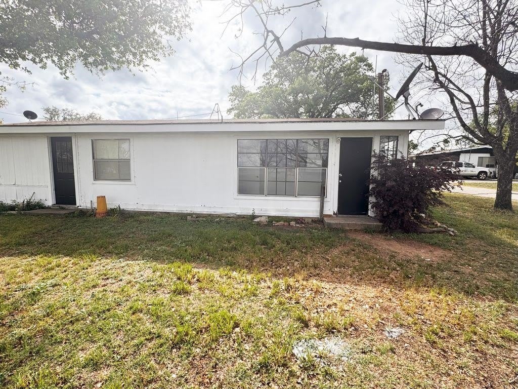 105 Lake Breeze Drive – photo 4