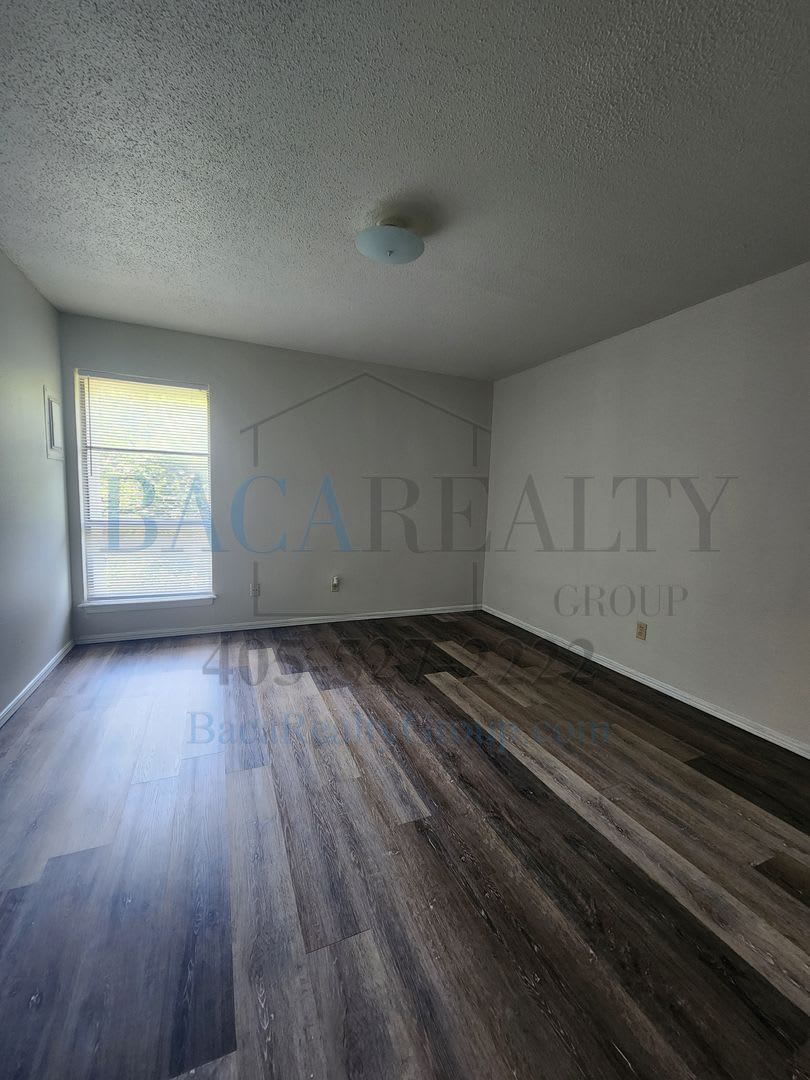 Spacious 2 Bedroom 1 Bath In Norman – photo 4