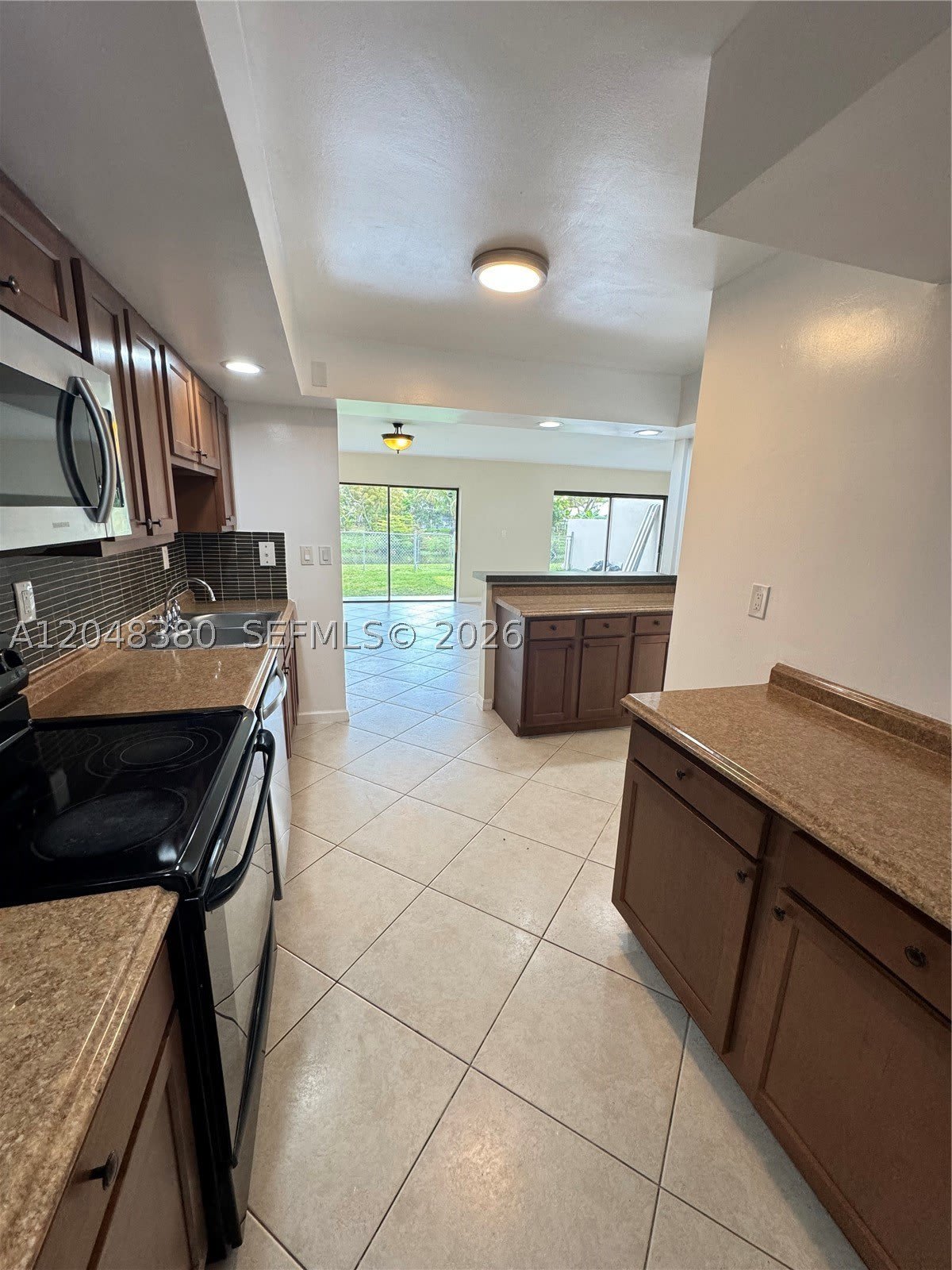 3167 Coral Springs Dr – photo 3