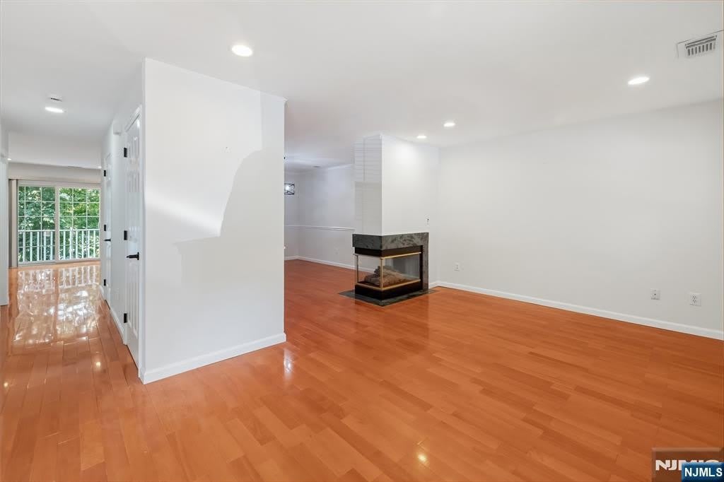 2249 Margaret Court – photo 3