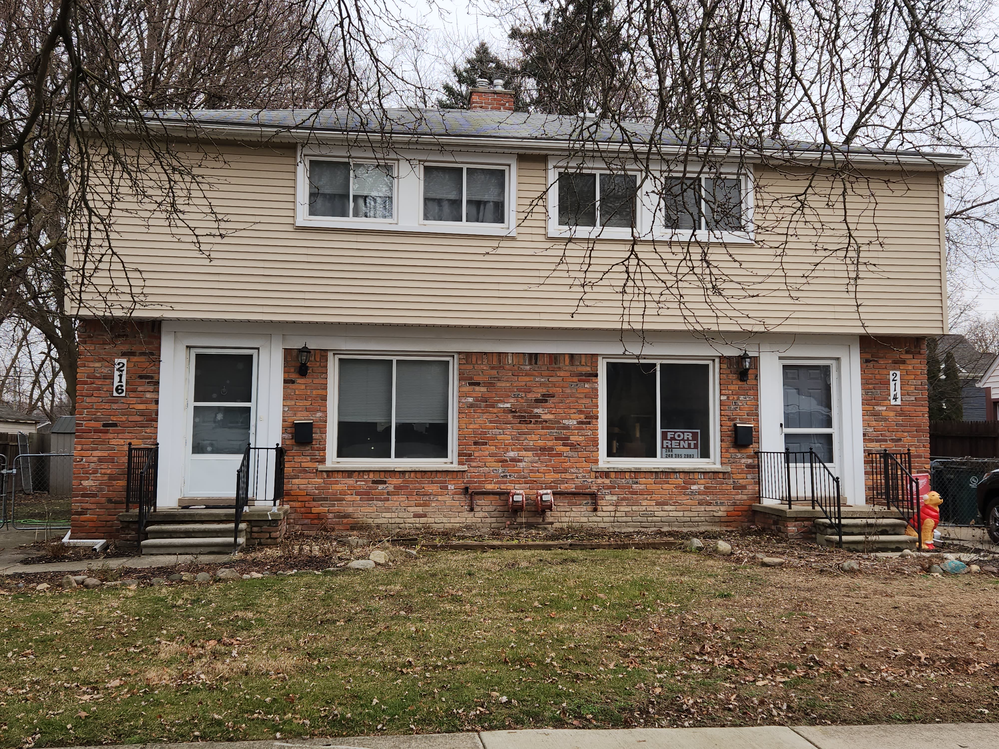 214 Potter Ave – photo 1