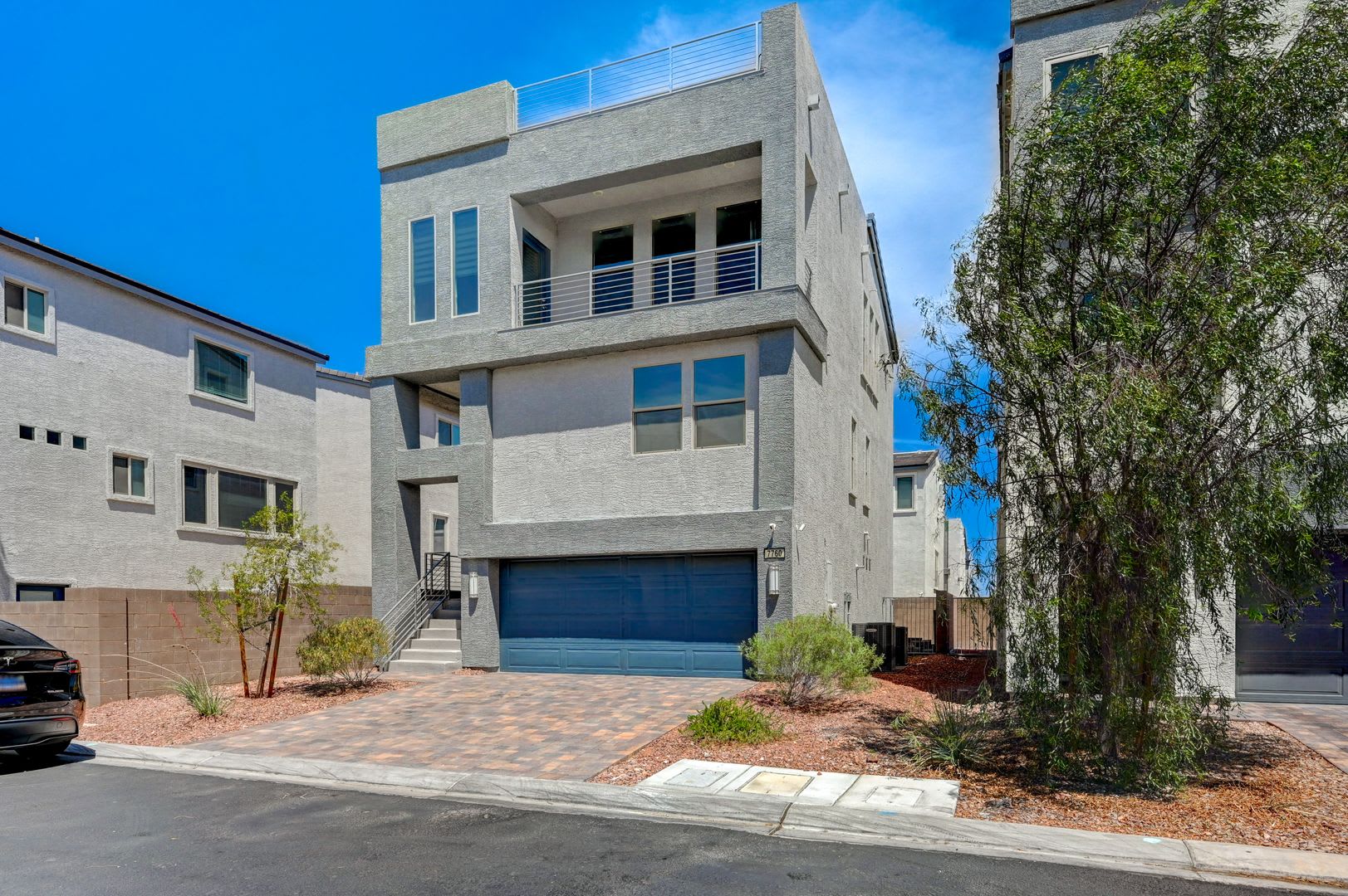 3 Story Home With Rooftop Deck Luxury Living – photo 3