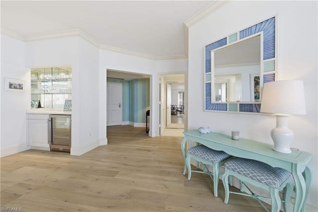 8990 Bay Colony Dr – photo 5