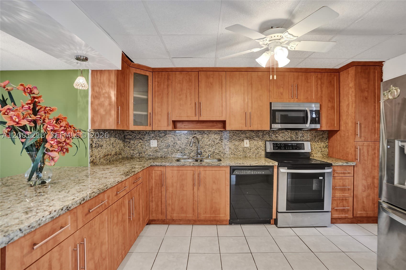 3051 Nw 46Th Ave – photo 2