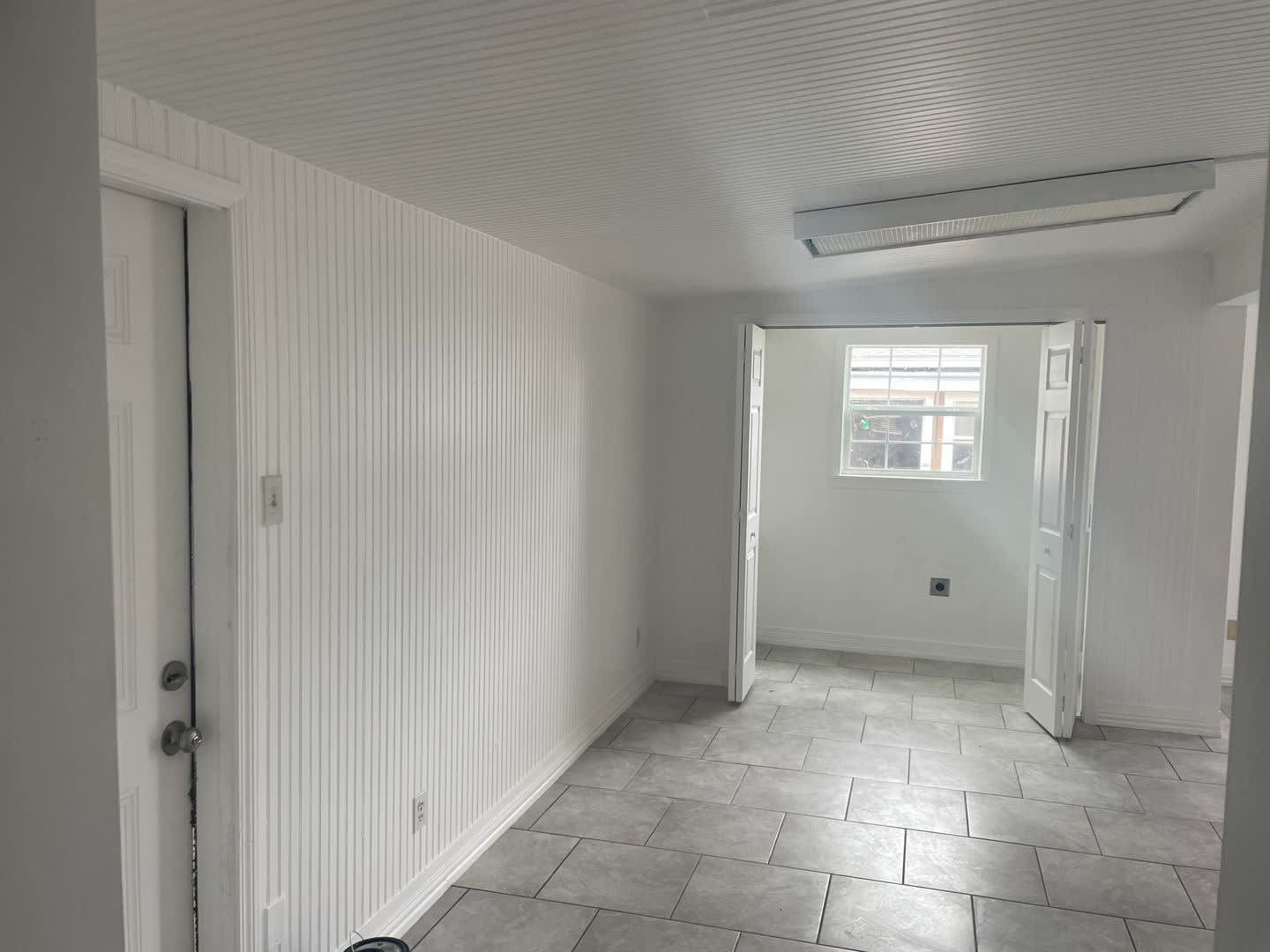Centrally Located 3-Bedroom Home with Additional Back Apartment – photo 4