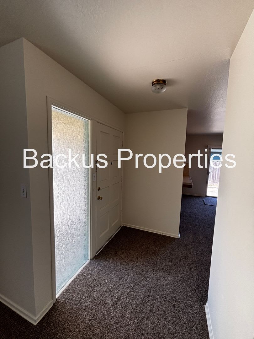 Wonderful three bedroom home in South Salinas – photo 4