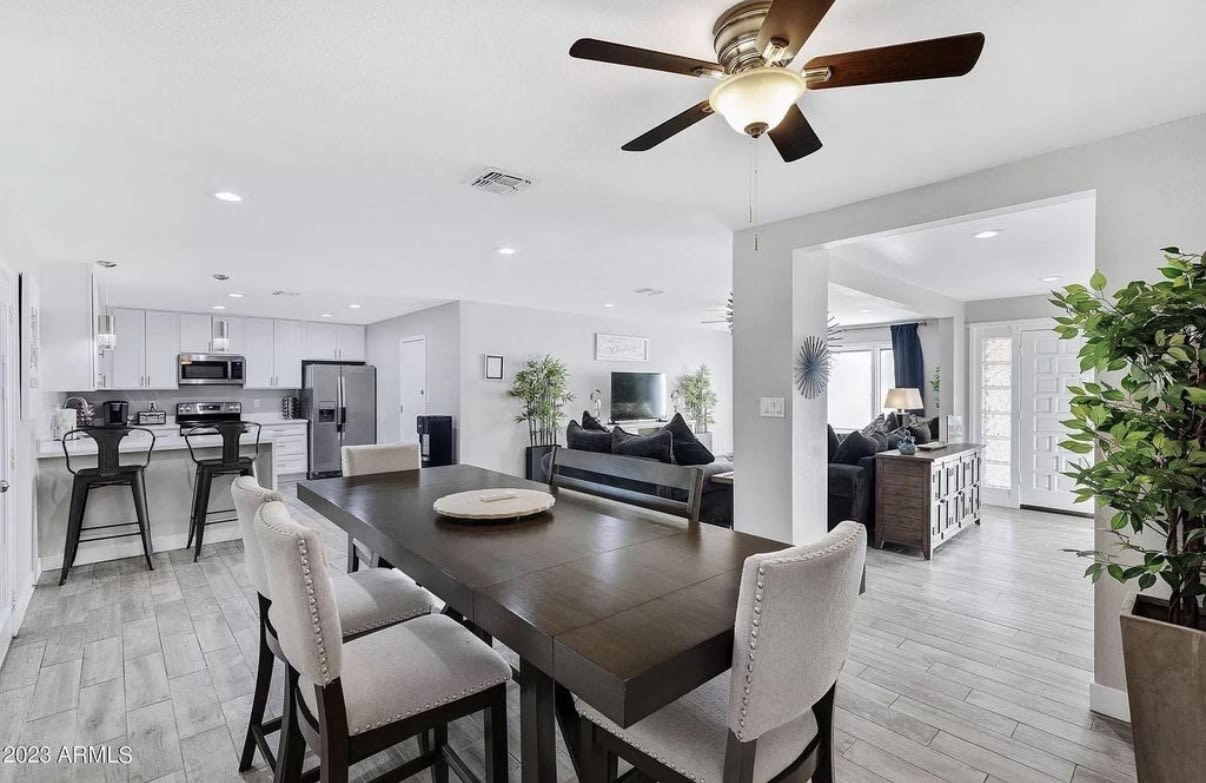 1834 East Alameda Drive – photo 2