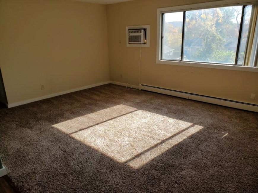 2040 Burnstead Drive – photo 2