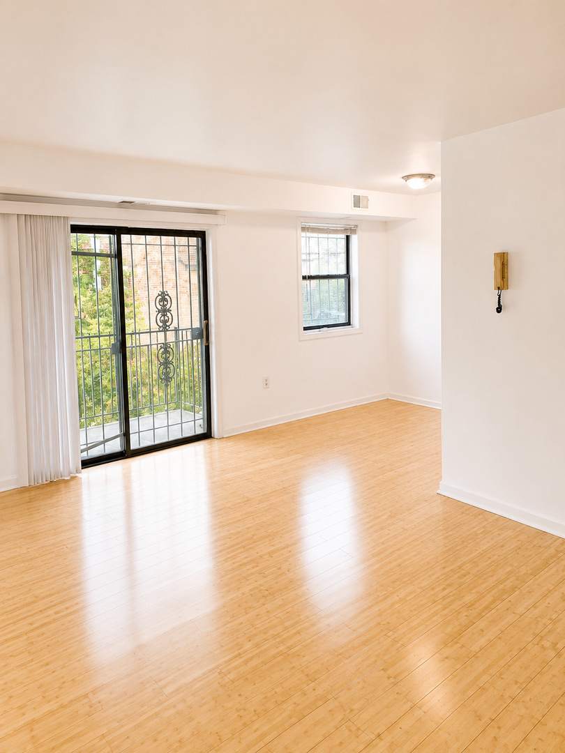 2026 Move In Special 500 Lease Signing Bonus Cozy 1 Bedroom Apartment With W D Parking In Southeast Dc – photo 3
