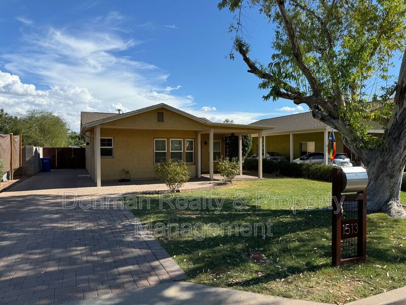 1513 E. Earll Drive – photo 2