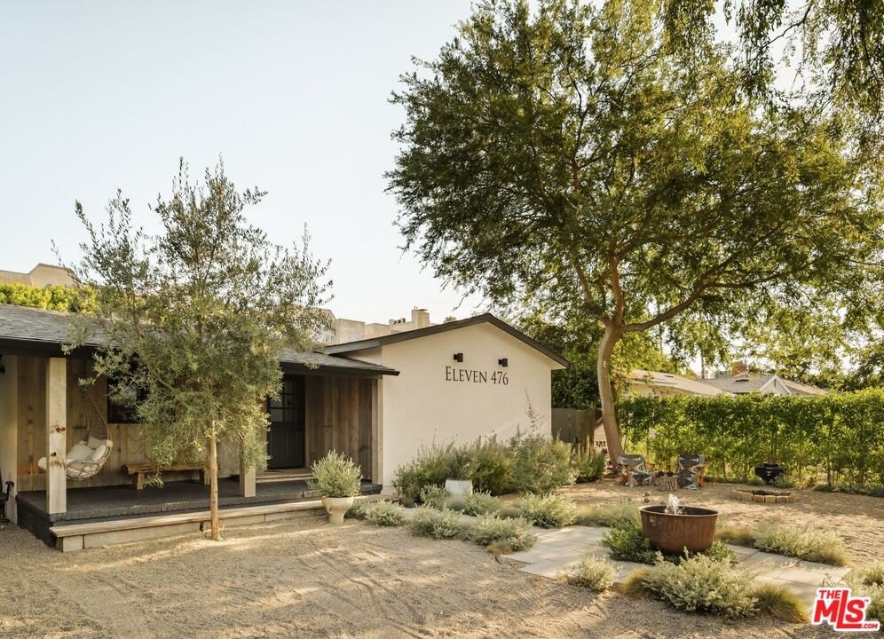 11476 La Maida St – photo 2
