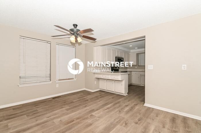 6204 Lansbrook Court – photo 3
