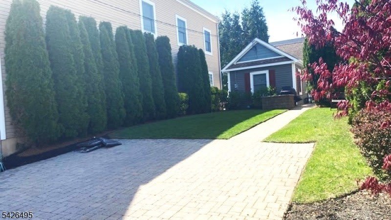 217 Newark Ave – photo 5