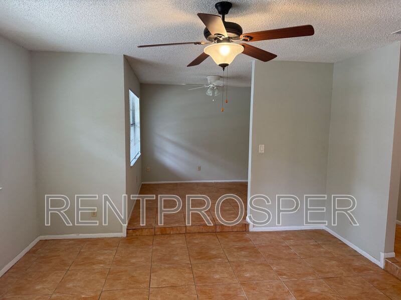 113 S Deerwood Ave – photo 5