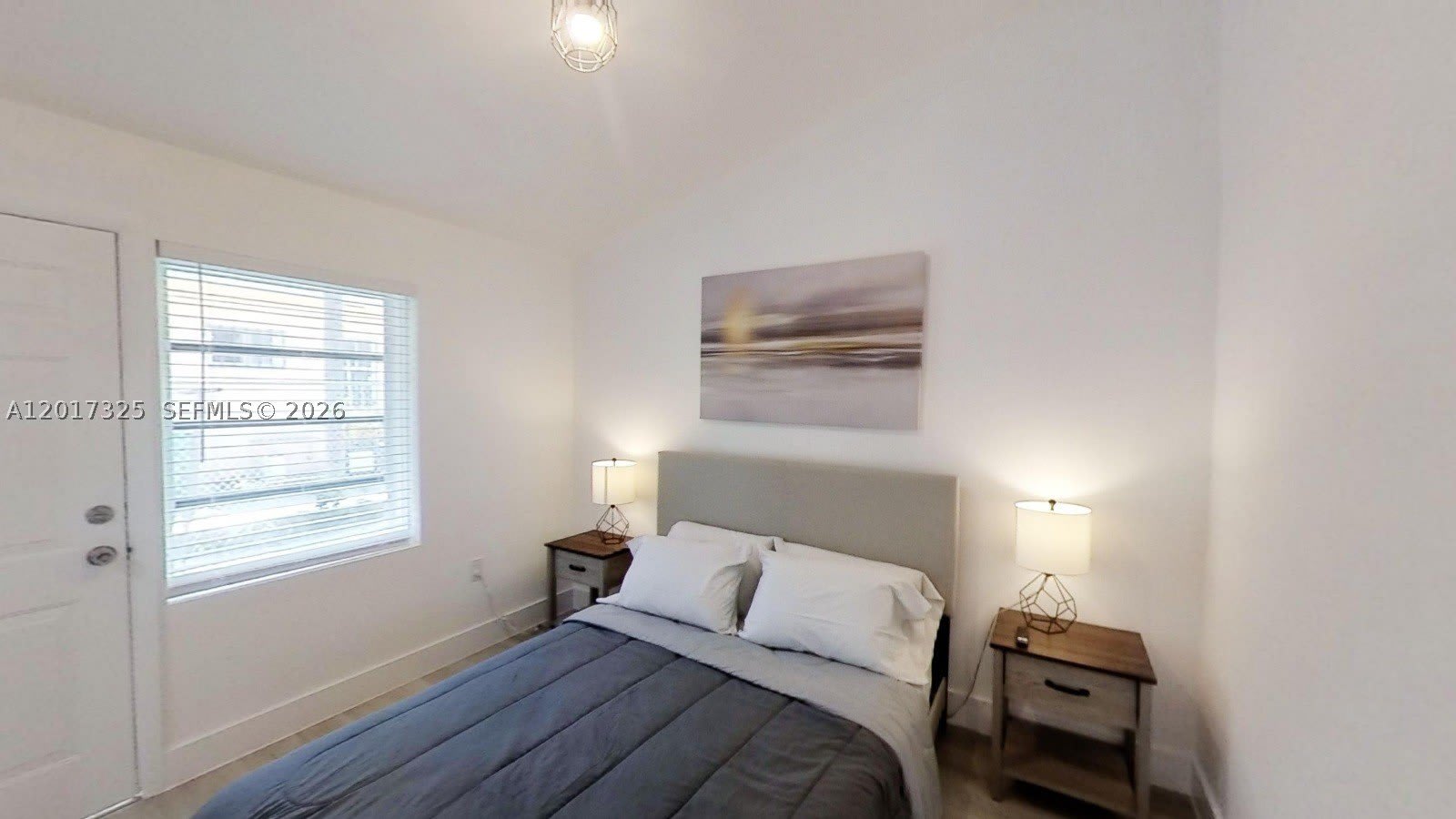 840 SW 7th St – photo 5