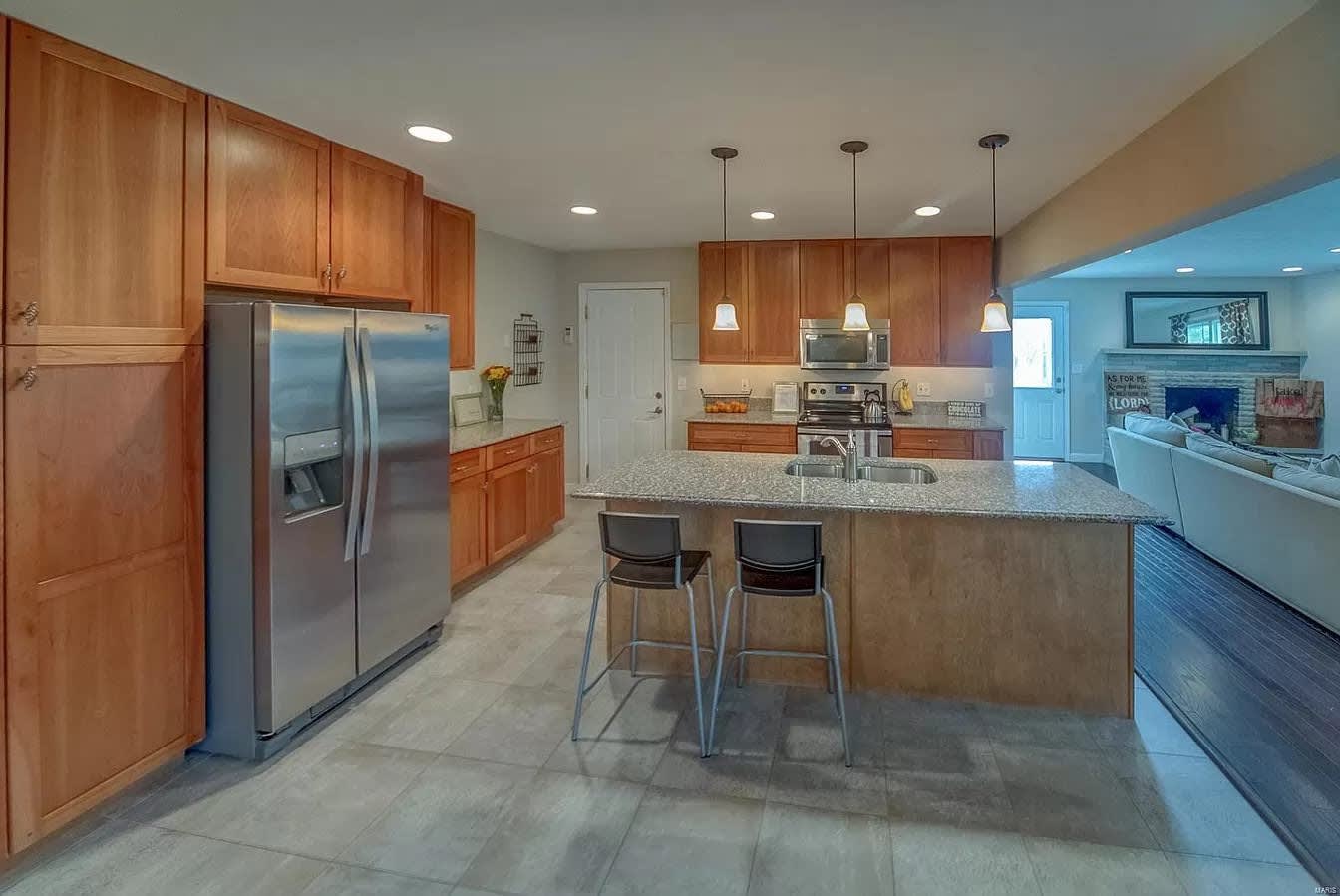 2404 Wendy Way Drive – photo 5