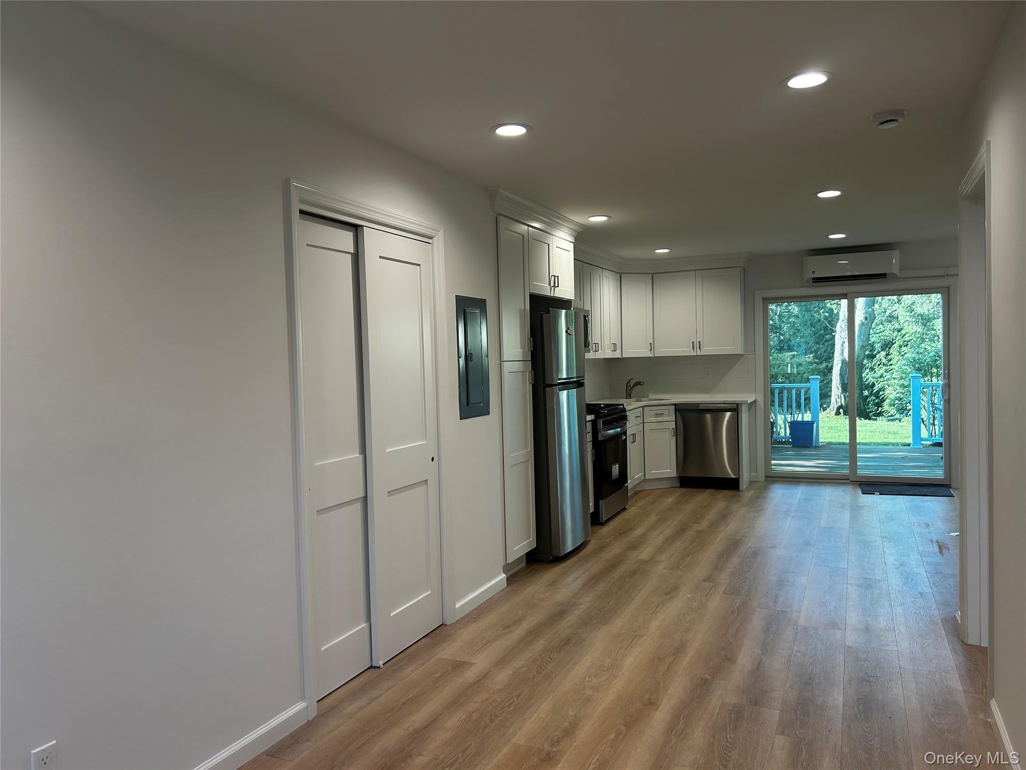 10 Evelyn Drive – photo 4